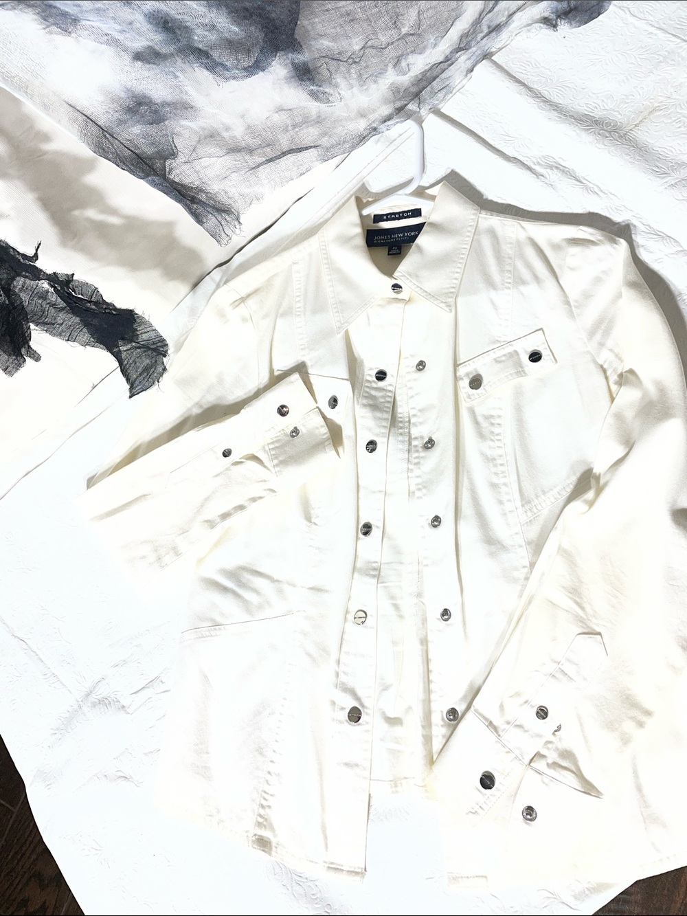 Jones New York women’s Cream Utility Shirt Jacket